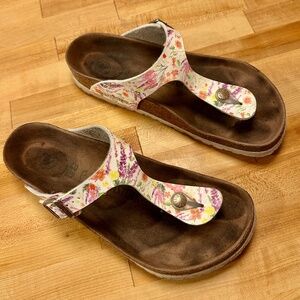 Women's Birkenstock Gizeh Vegan fake leather Summer floral thong sandals, SZ 40